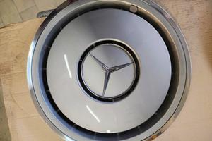 5 cerchi+copricerchi Mercedes W124/W201 (NOS)