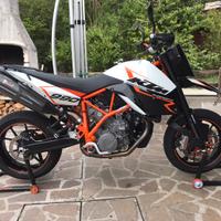 Ktm 990 supermoto r