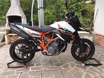 Ktm 990 supermoto r