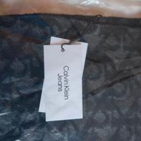 sciarpa nuova con cartellino Calvin Klein