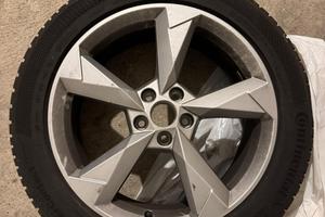 Gomme invernali  con cerchi per Audi in 235/50/19