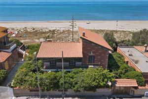 Villa indipendente a Torvaianica