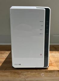 NAS Synology DiskStation DS216j + 2 dischi da 4 TB