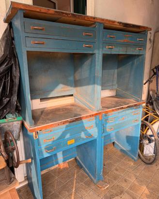 Banco da lavoro da artigiano orafo