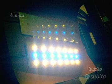 Plafoniera a led per acquario marino