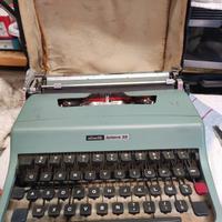 macchina da scrivere Olivetti lettera 32