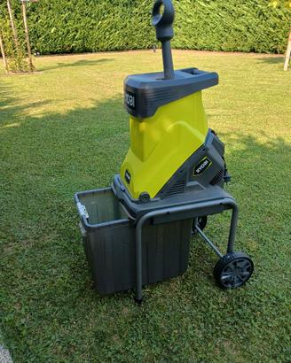 Biotrituratore Ryobi 2500Watt elettrico.