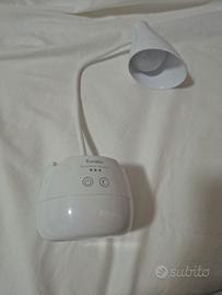 Lampada da tavolo con portapenna 