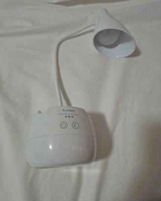 Lampada da tavolo con portapenna 