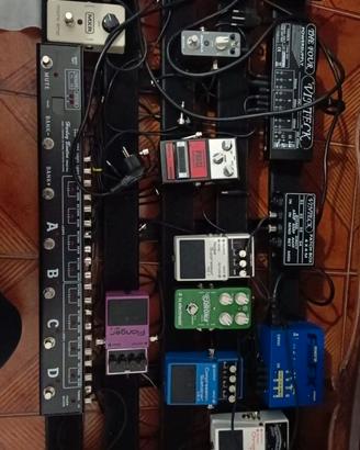 pedaliera analogica chitarra