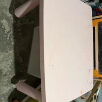 Tavolo +sedia rosa Ikea