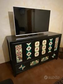 Credenza antica