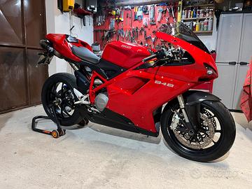 Ducati 848