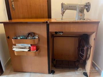 MACCHINA DA CUCIRE A PEDALE SINGER