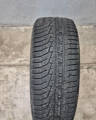 gomme auto Hankook 235/60/R16