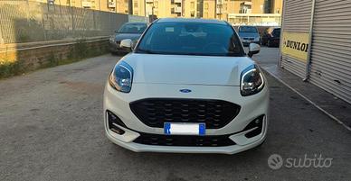 FORD Puma ST-LINE HYBRID