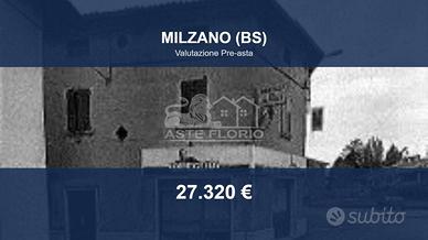 Immobile in asta di 32 m² con box auto doppio a Mi