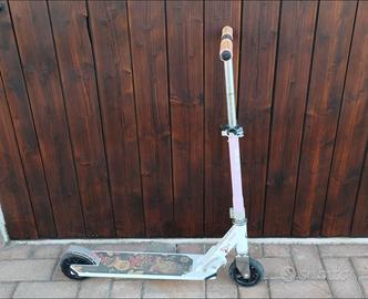 Monopattino marca oxelo