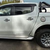 Mitsubishi L200 2015>19 Roll Bar Nero con prot.cab