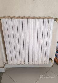 Radiatore termosifone in ghisa completi