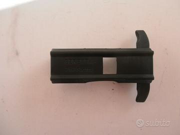 Staffa armamento carrello