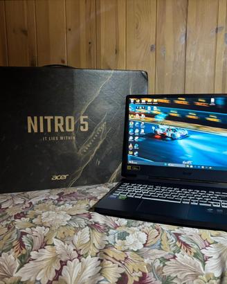 Pc gaming Acer Nitro 5 i9 + Rtx 4060 8gb +16gb ram