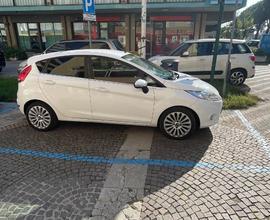 FORD Fiesta 6ª serie - 2011