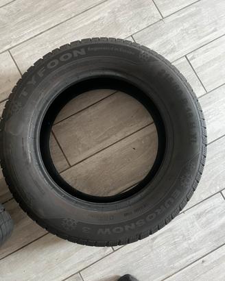 Gomme invernali 215/60 R16