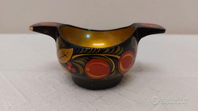 Ciotole e cucchiai russi