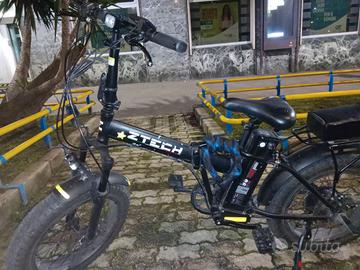 Bicicletta elettrica pedalata assistita piegevole