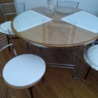 tavolo rotondo  e 4 sedie