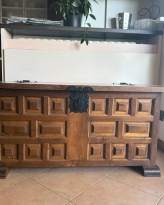 cassapanca stile spagnolo