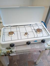 cucina a gas nuova completa mai accesa
