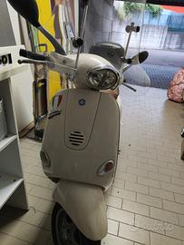 Vespa 150 ET4