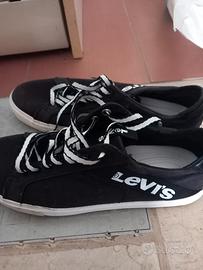 scarpe levis