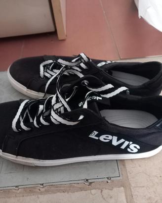 scarpe levis