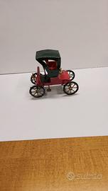 MODELLINO IN METALLO AUTO