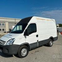 Furgone Iveco daily 29l12 passo corto