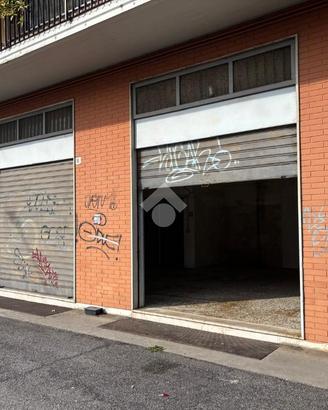 NEGOZIO A BRESCIA