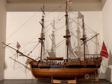 Modellino veliero Endeavour in legno 70 cm