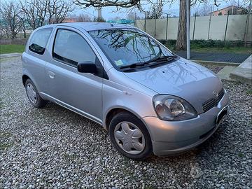 Toyota Yaris  3p 1.0 Sol anno 2001