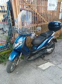 Piaggio Beverly 250