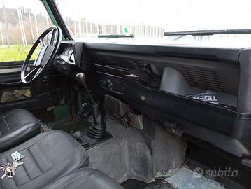 Land Rover 90 county Defender 
