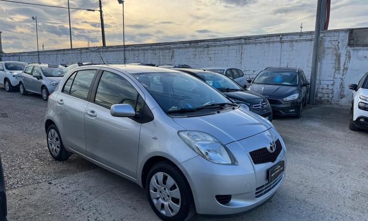 Toyota Yaris 1.0 5 porte Sol "NUOVISSIMA"