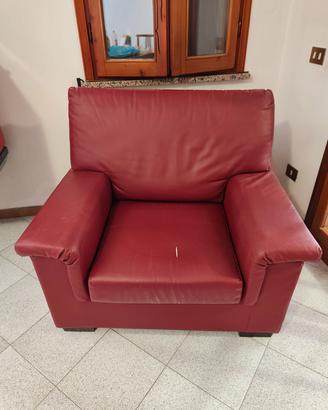 Poltrona in similpelle 