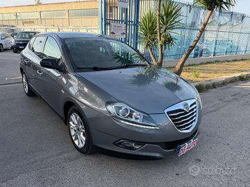 Lancia Delta 1.6 MJT 120 cv 2012 90.000 km