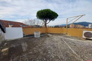 Villetta a schiera di 250 m² con 4 locali e box au