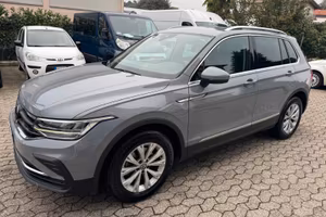 Volkswagen Tiguan 2.0 TDI 150 CV SCR DSG Elegance*