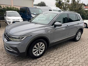Volkswagen Tiguan 2.0 TDI 150 CV SCR DSG Elegance*