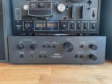 amplificatore Akai AM2200